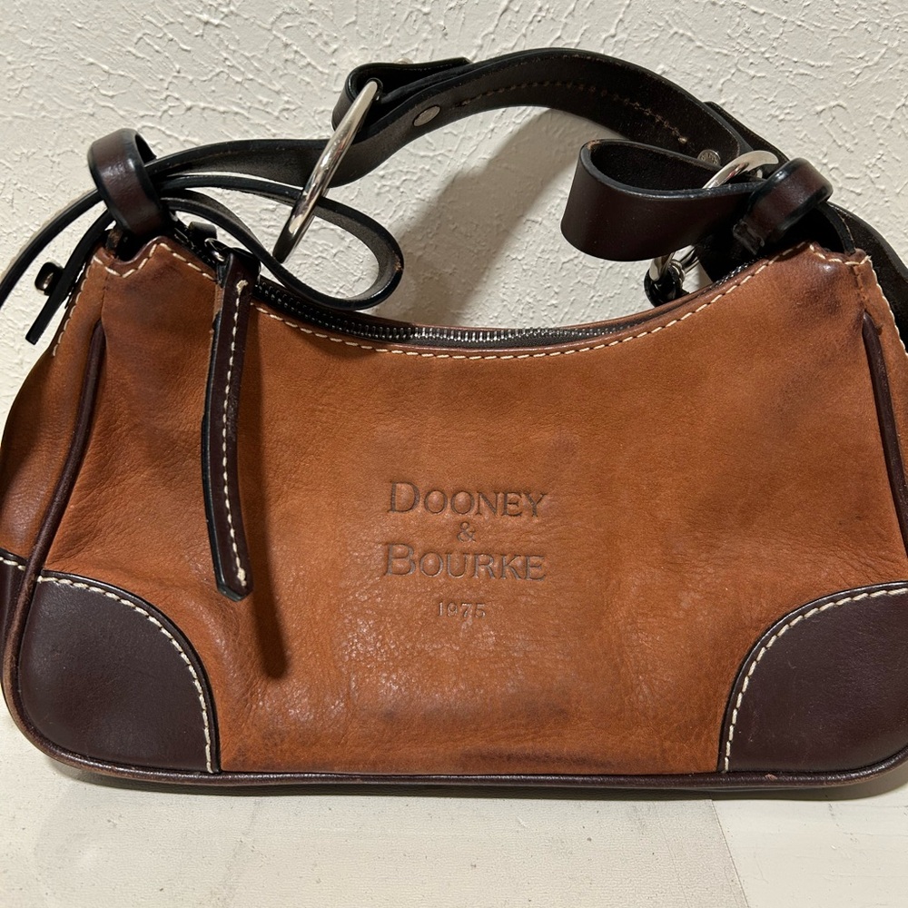 Dooney & Bourke Brown Leather Women's Bag